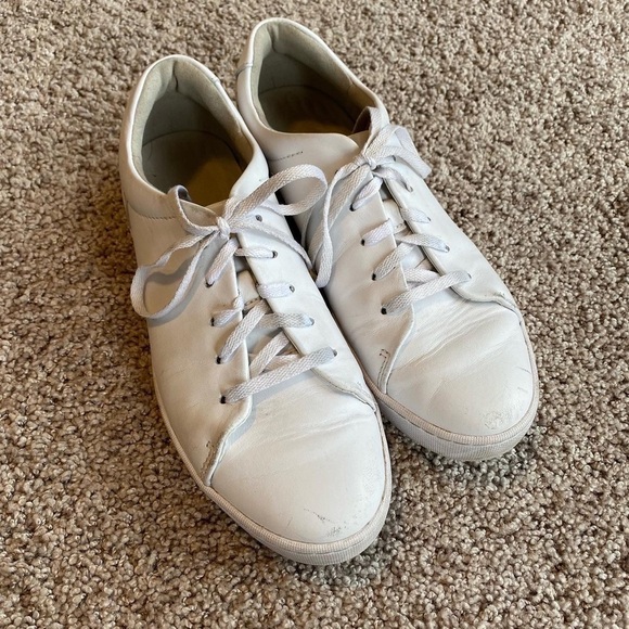 Clarks white tennis shoes size 8.5 - Picture 3 of 6
